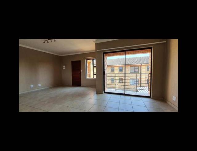 2 BEDROOM TOWNHOUSE FOR SALE IN MEYERSDAL